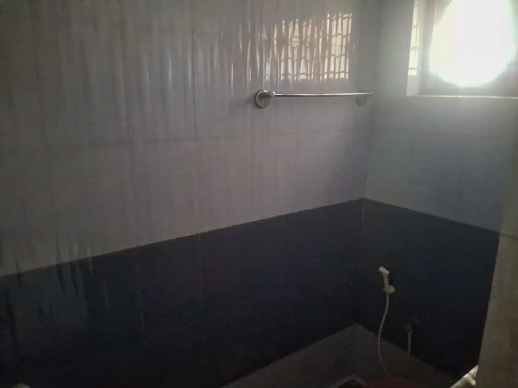 Property Photos 11