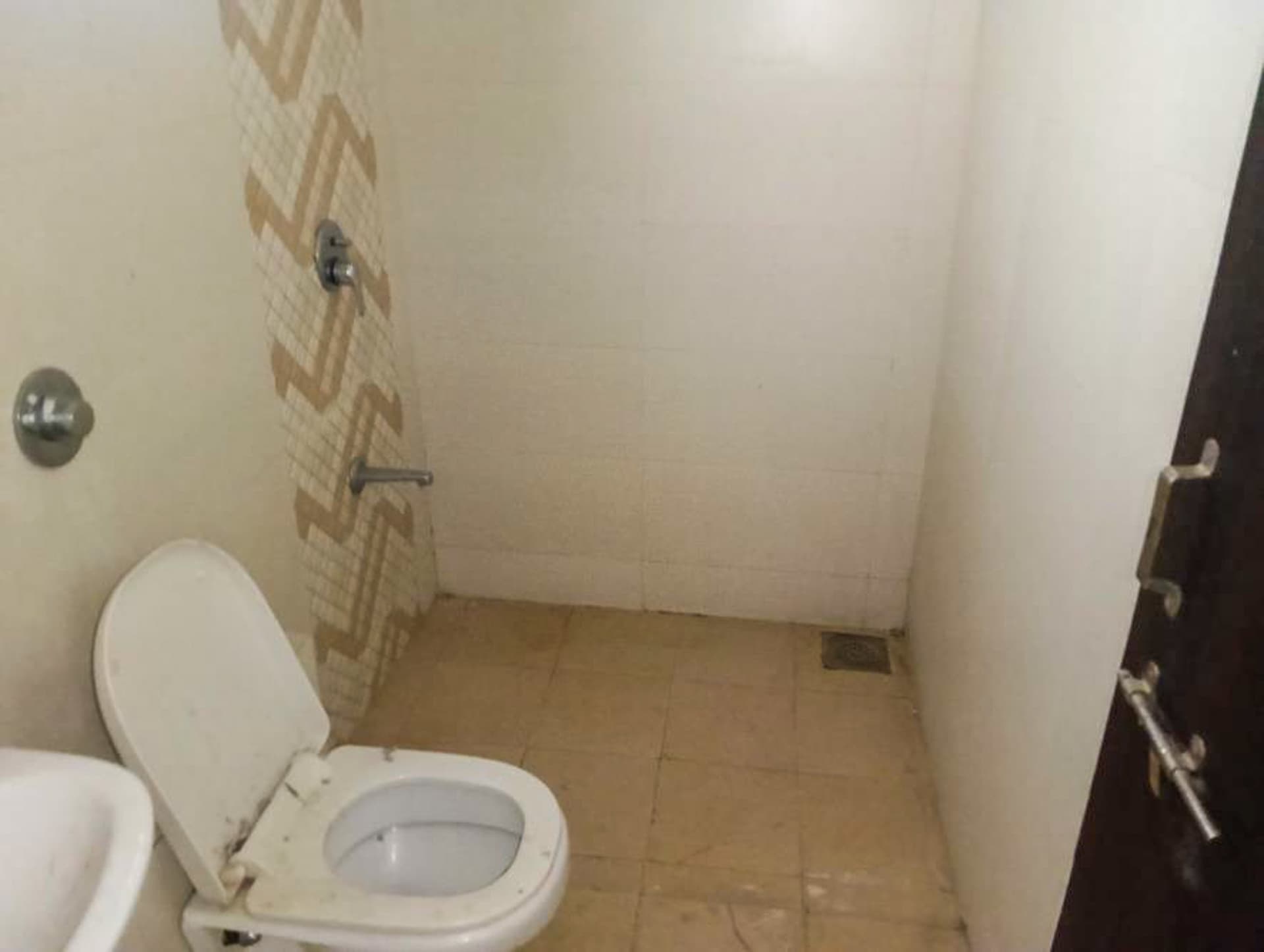 Property Photos 12