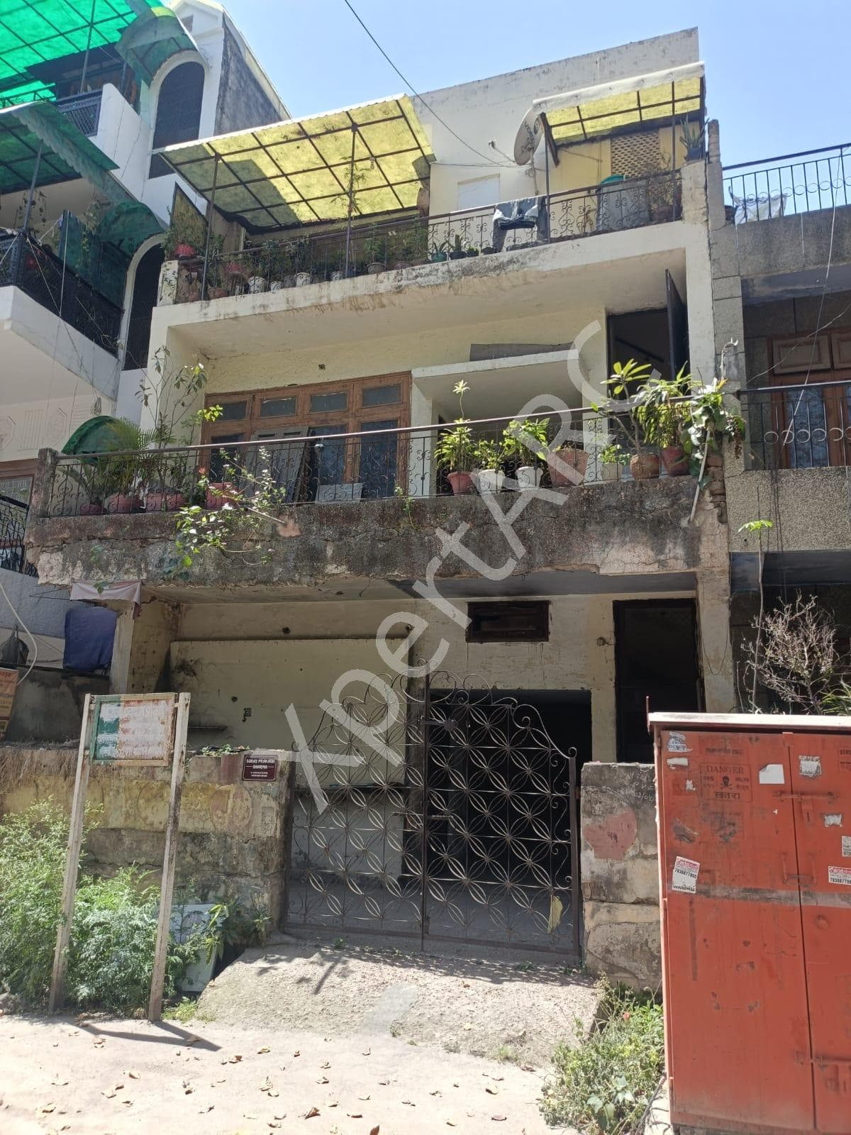 Property Photos 11