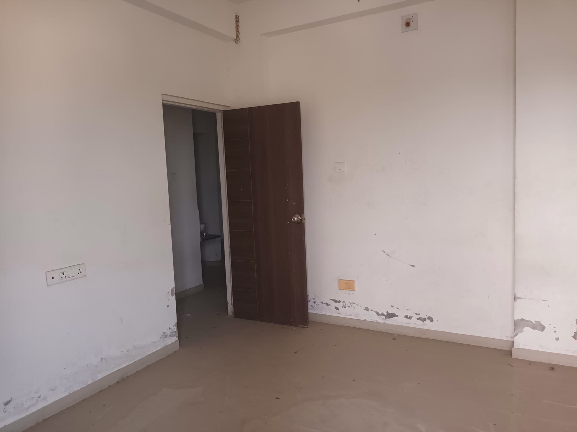Property Photos 7