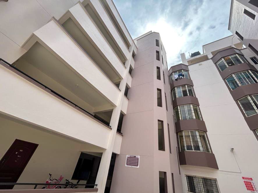 Property Photos 23