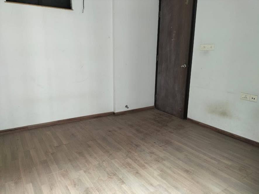 Property Photos 11