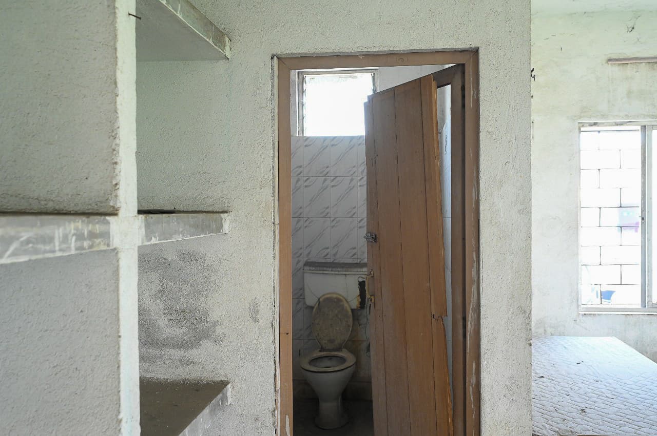 Property Photos 6