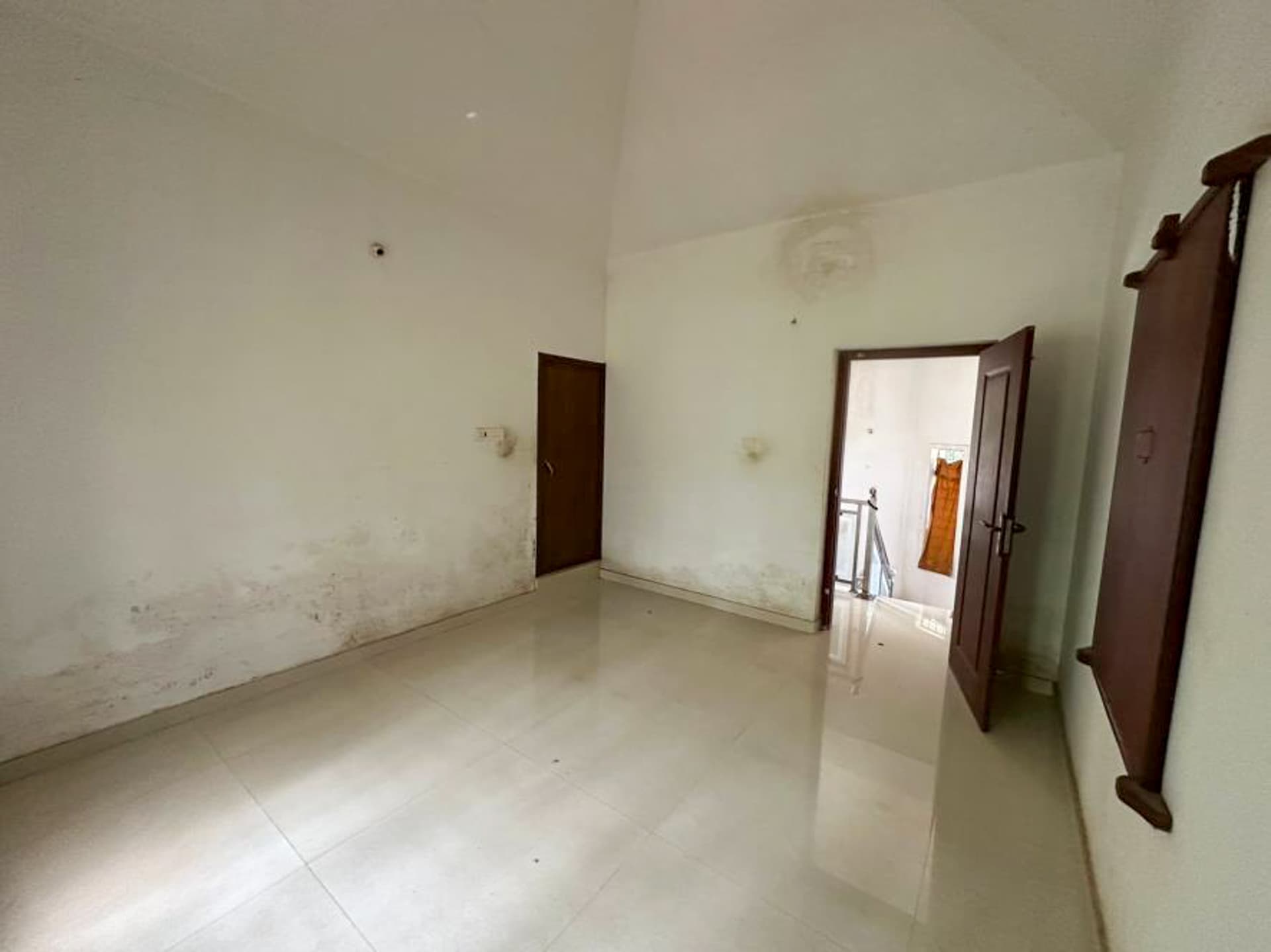 Property Photos 15