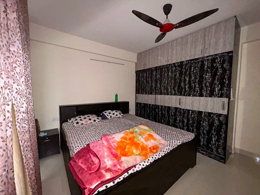 Property Photos 13
