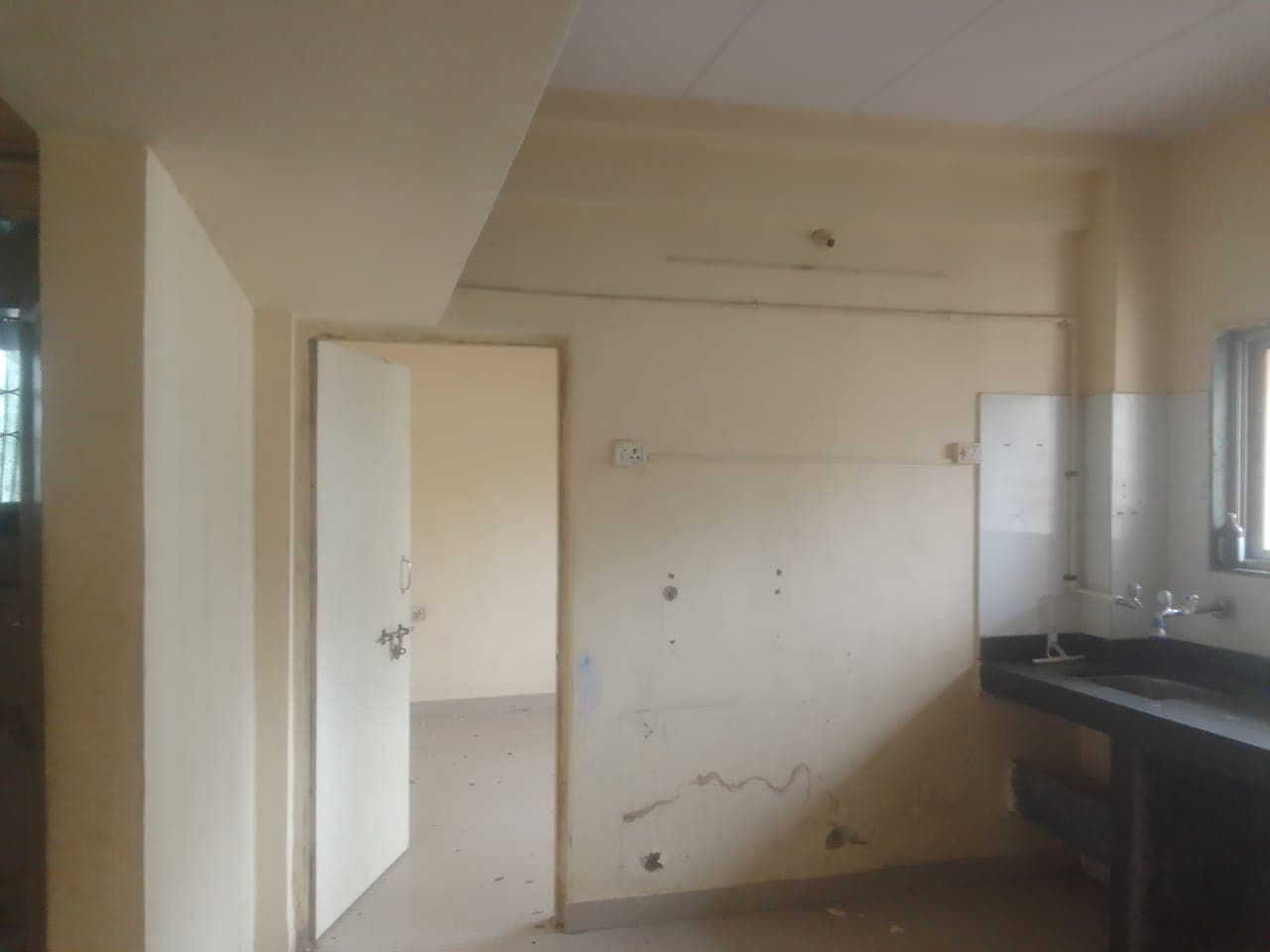 Property Photos 12