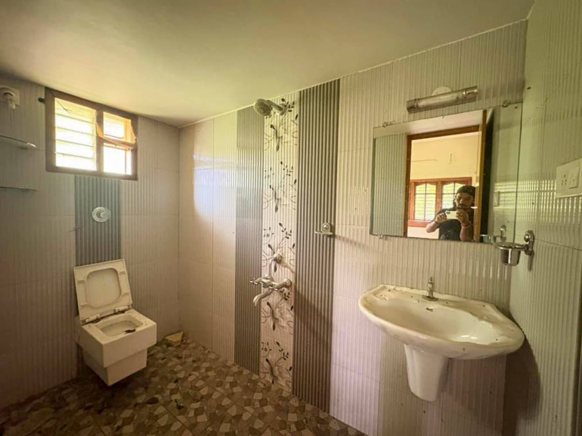 Property Photos 19