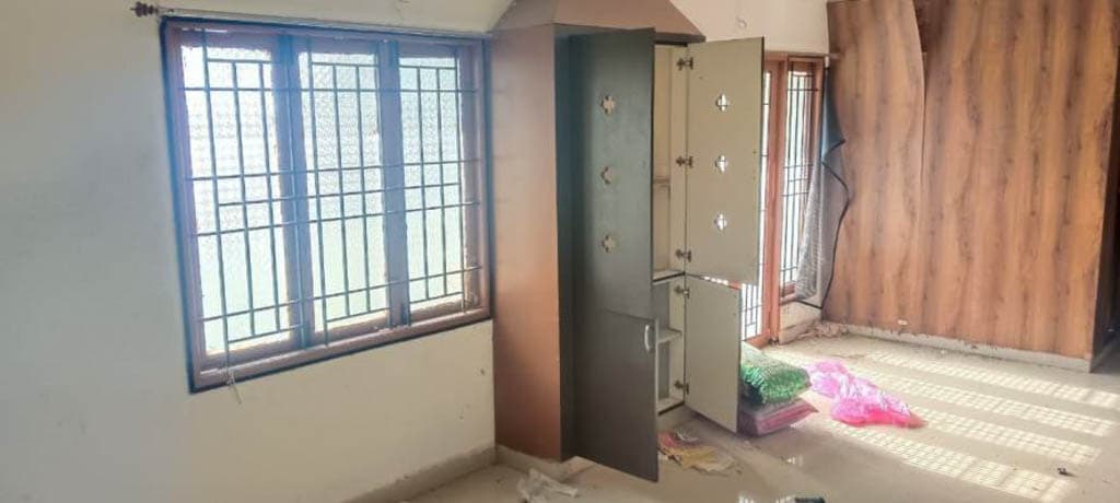Property Photos 18