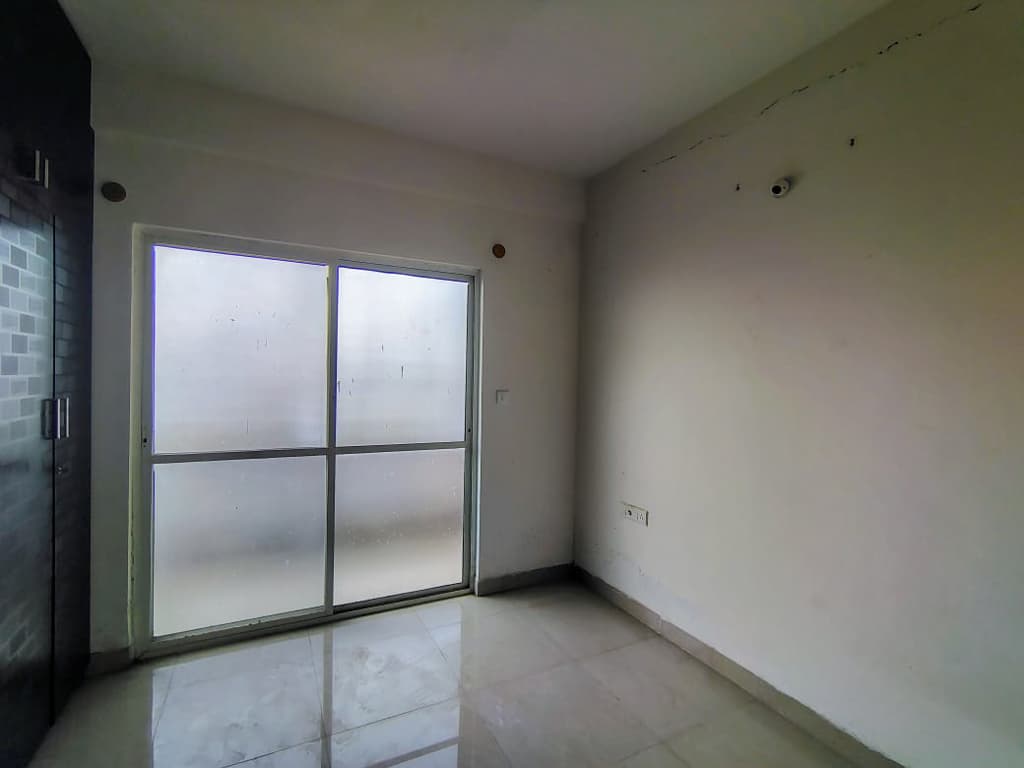 Property Photos 26