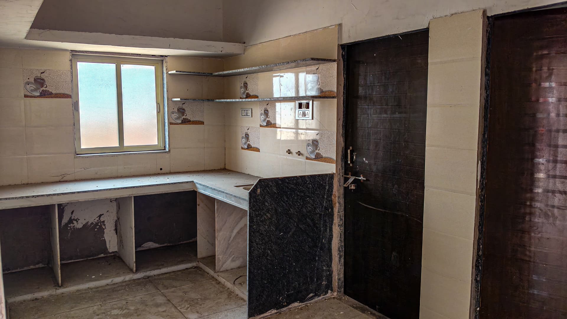 Property Photos 8