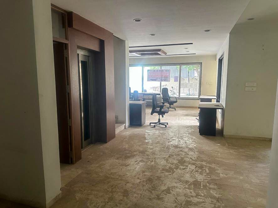 Property Photos 9