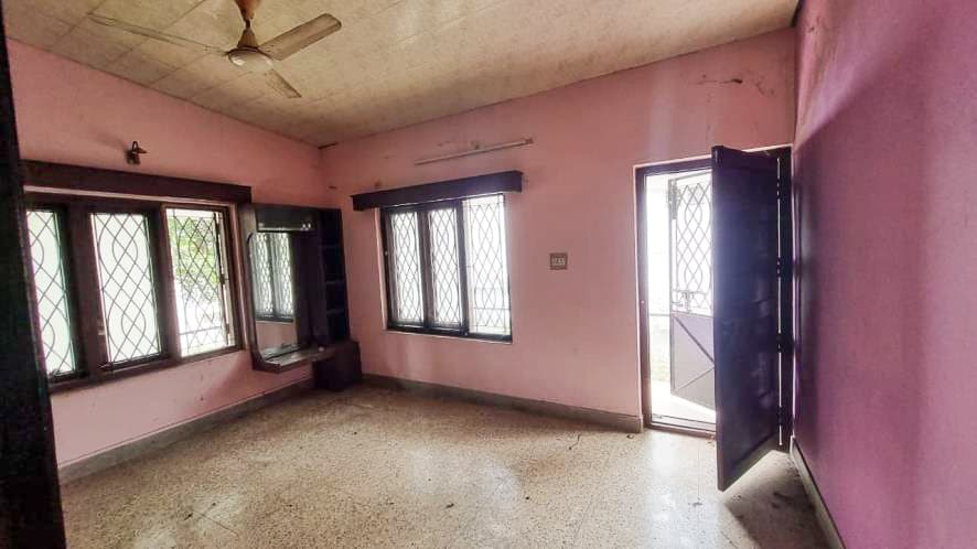 Property Photos 16
