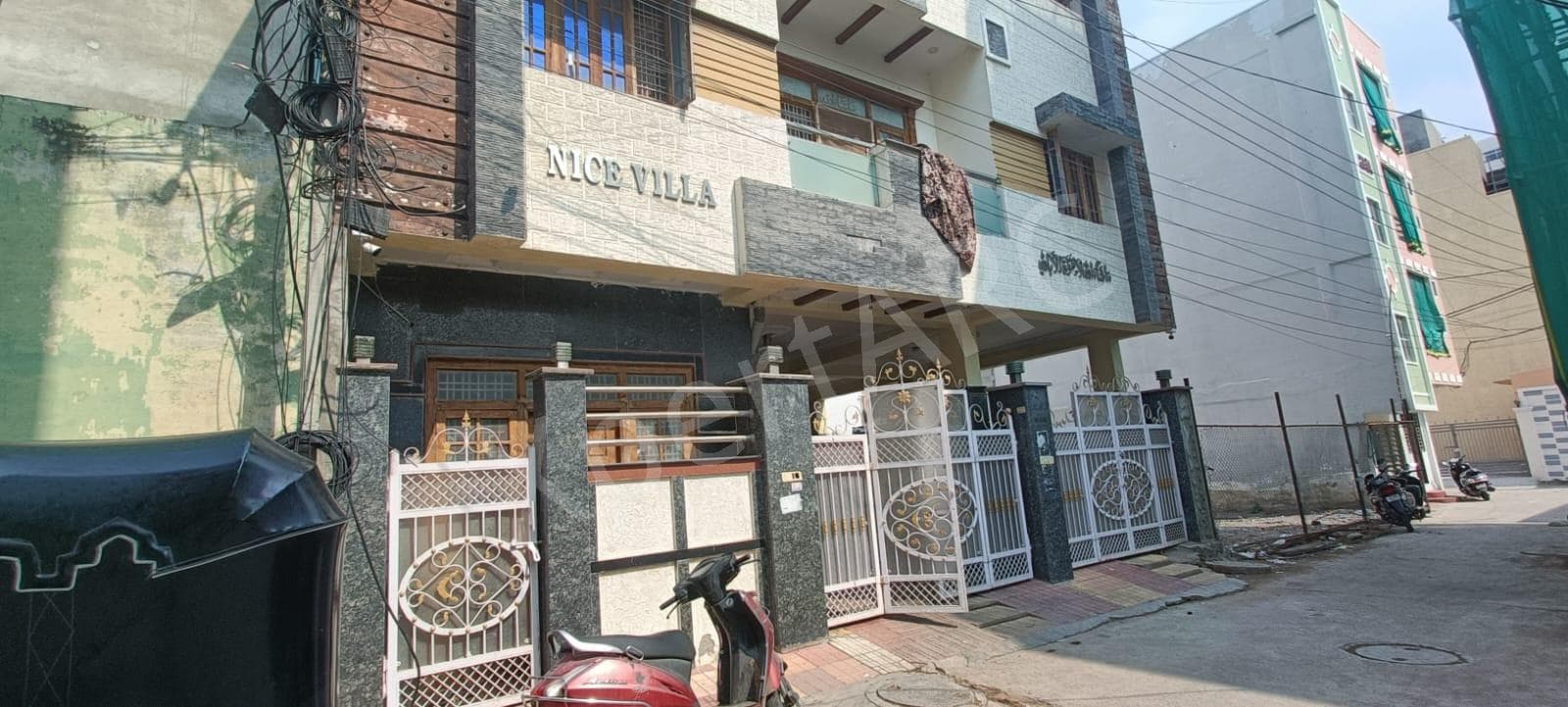 Property Photos 1