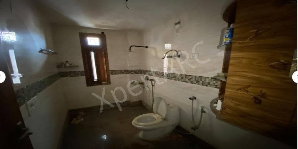 Property Photos 7