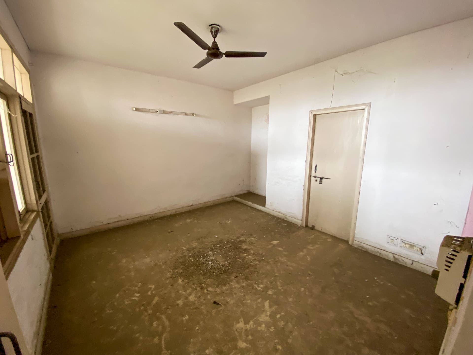 Property Photos 23