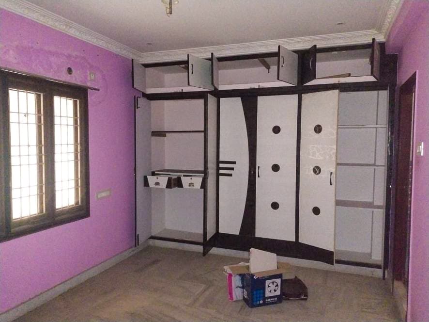 Property Photos 6