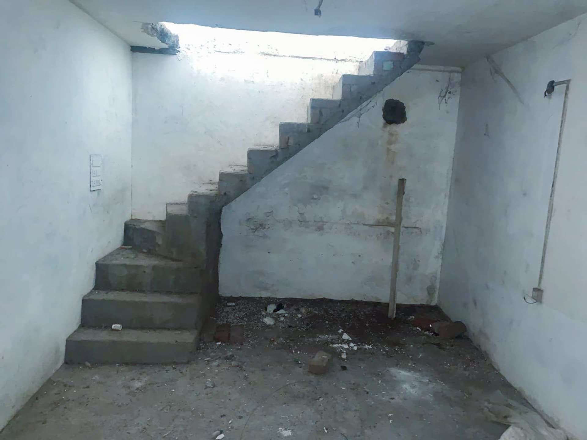Property Photos 28