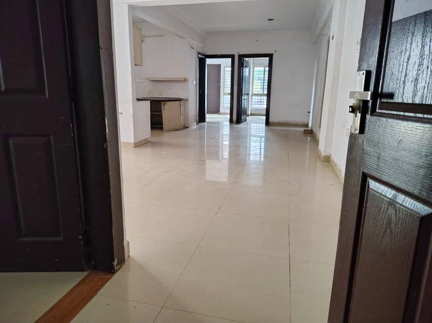Property Photos 14