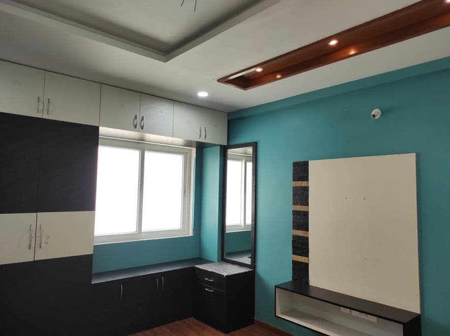 Property Photos 11