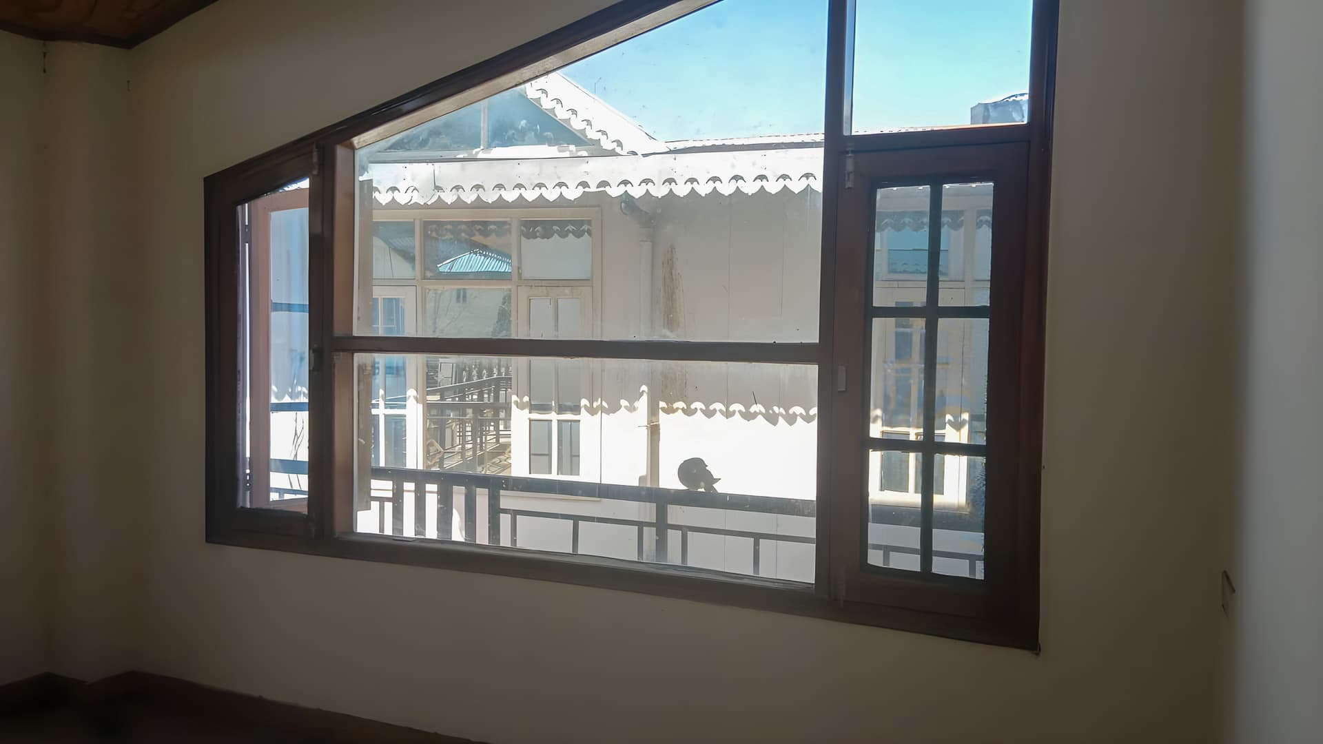 Property Photos 9