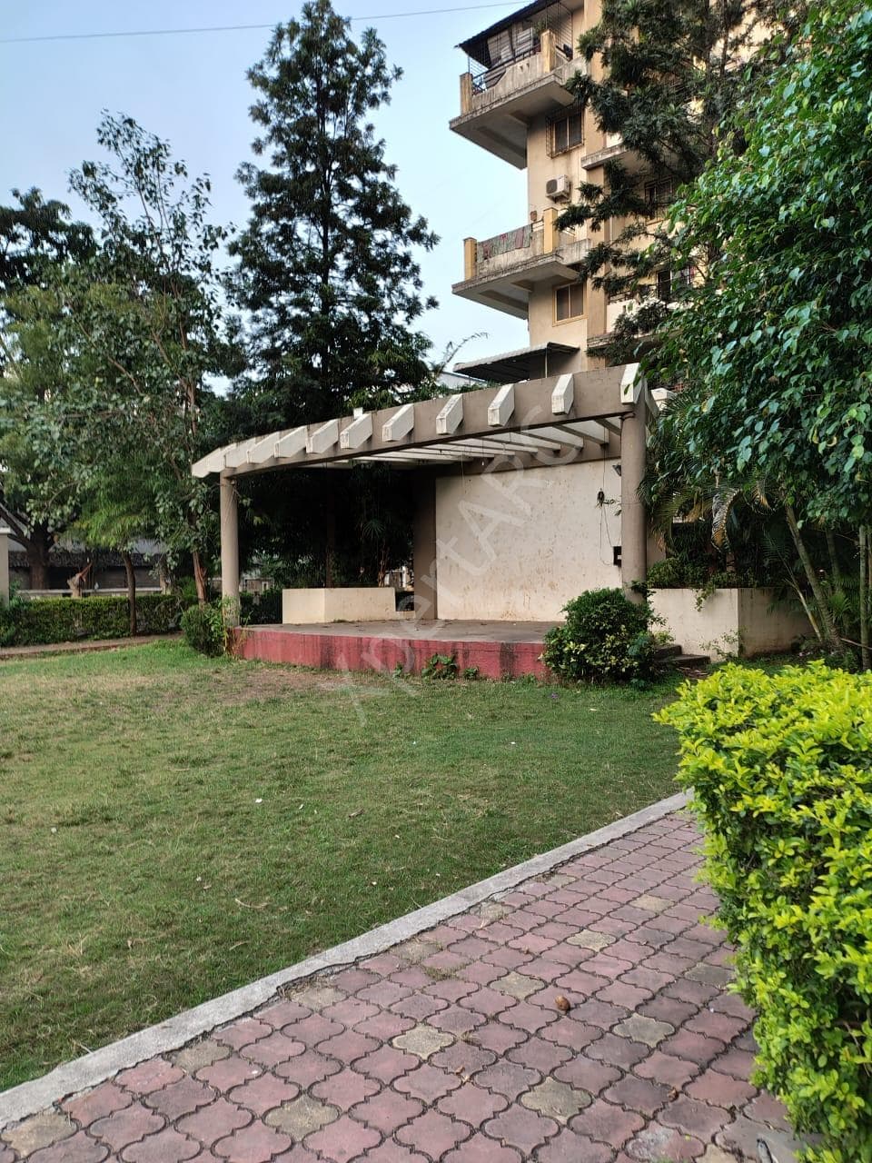Property Photos 18