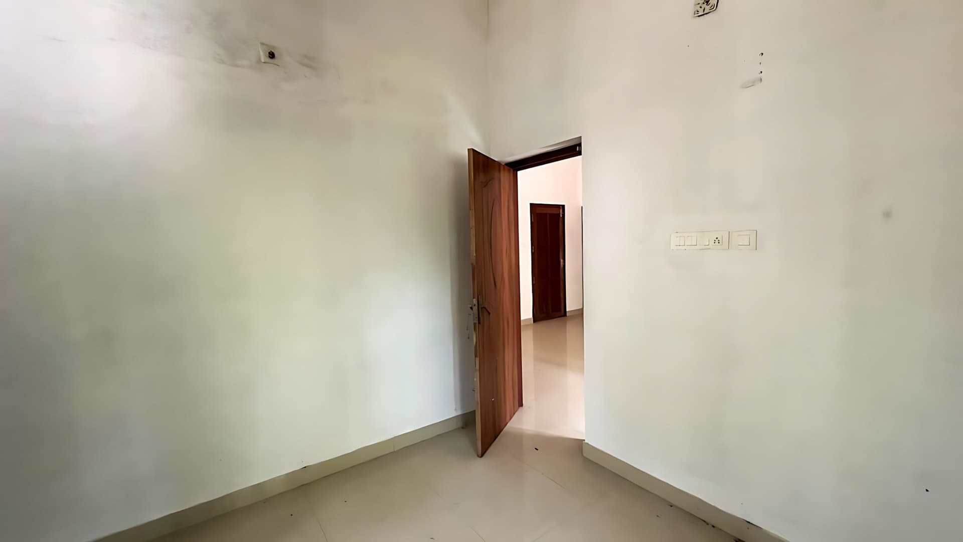 Property Photos 22