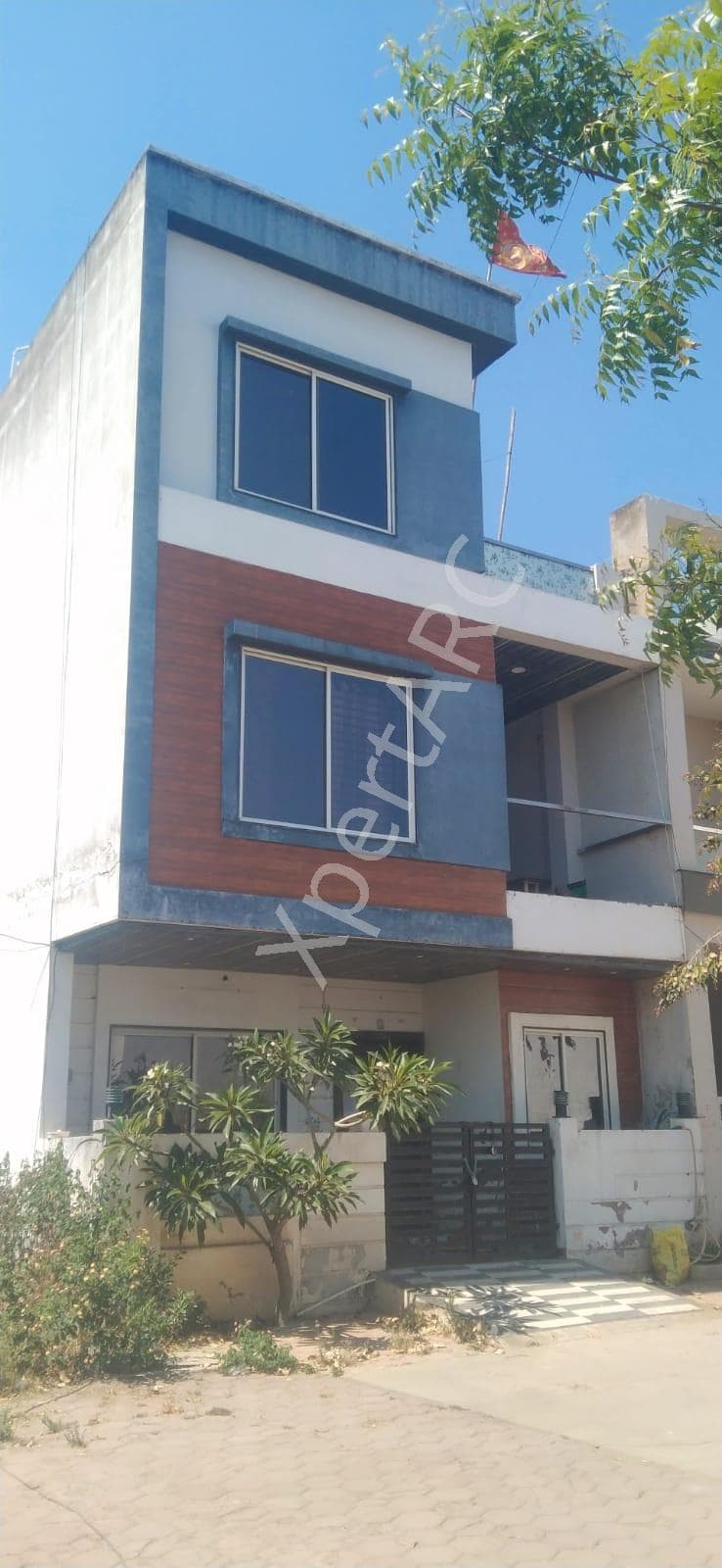 Property Photos 5