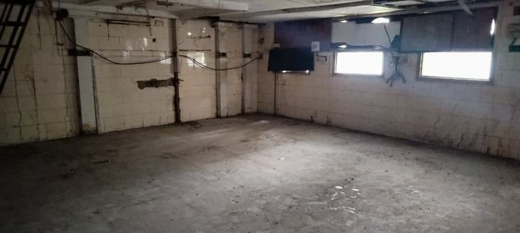 Property Photos 8