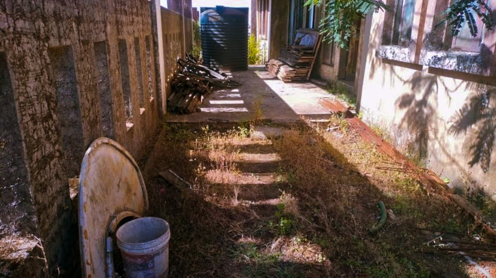 Property Photos 32