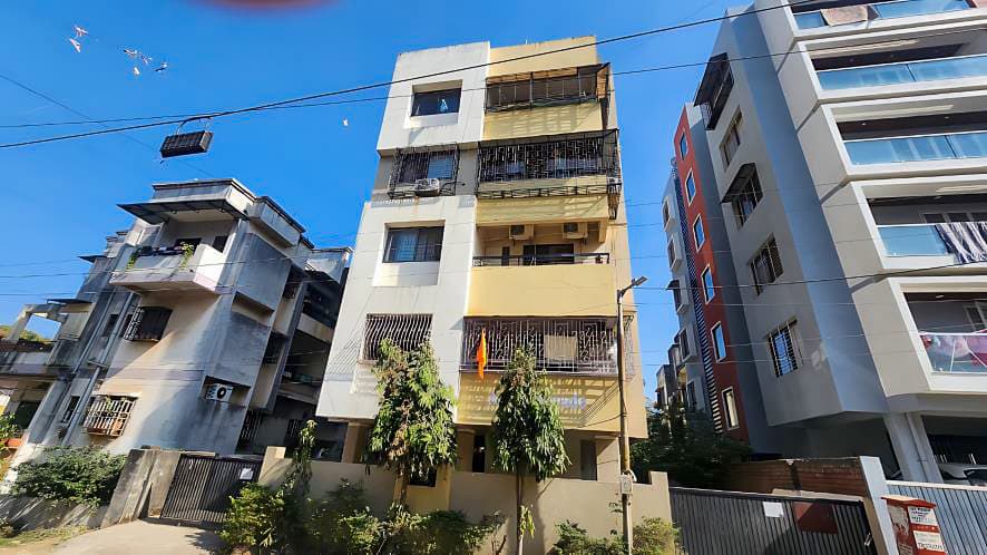 Property Photos 6