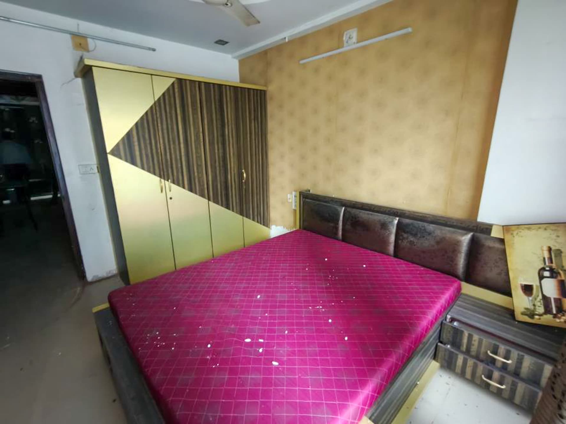 Property Photos 6