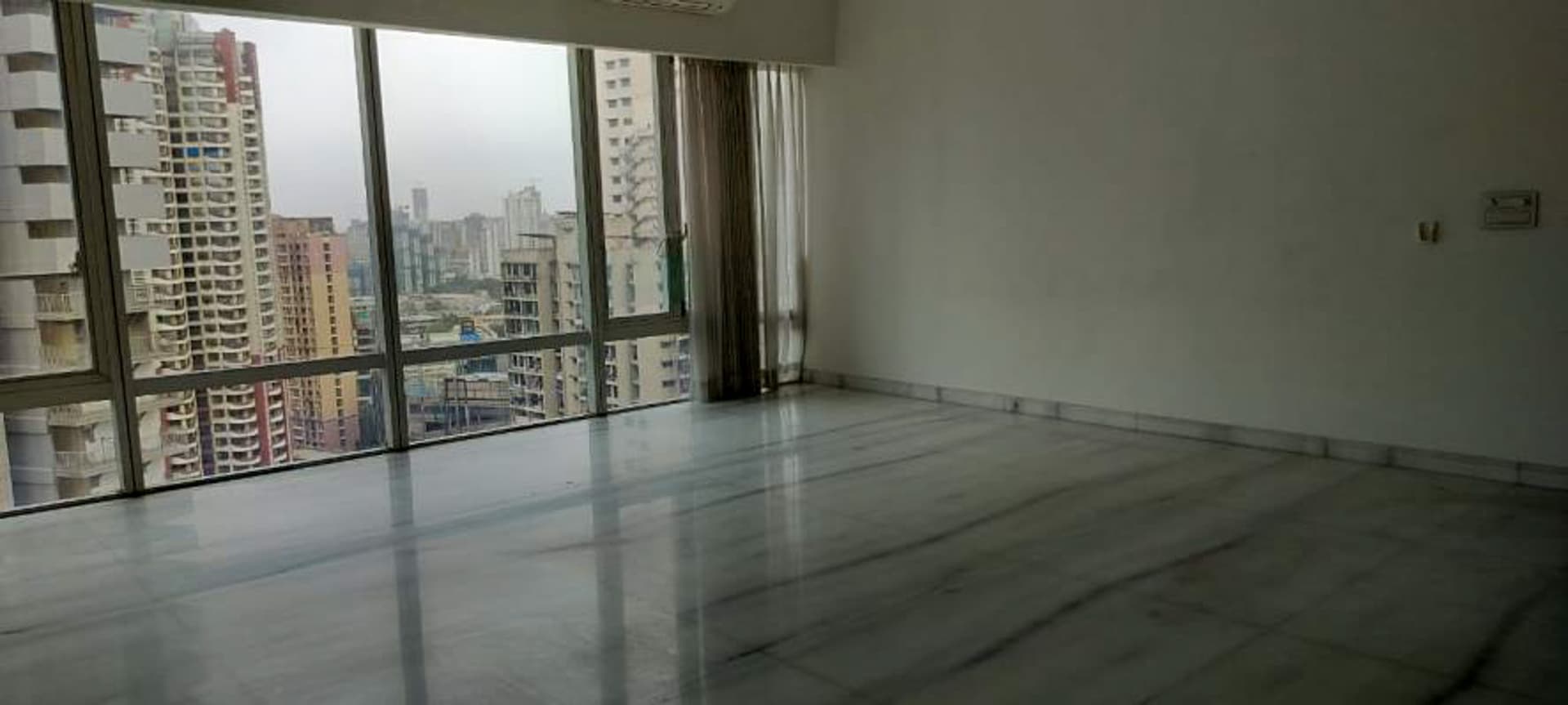 Property Photos 26