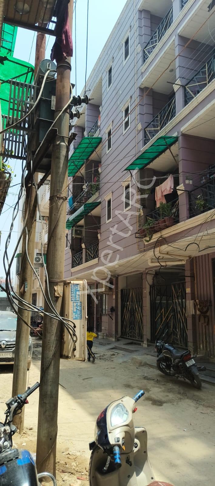 Property Photos 6