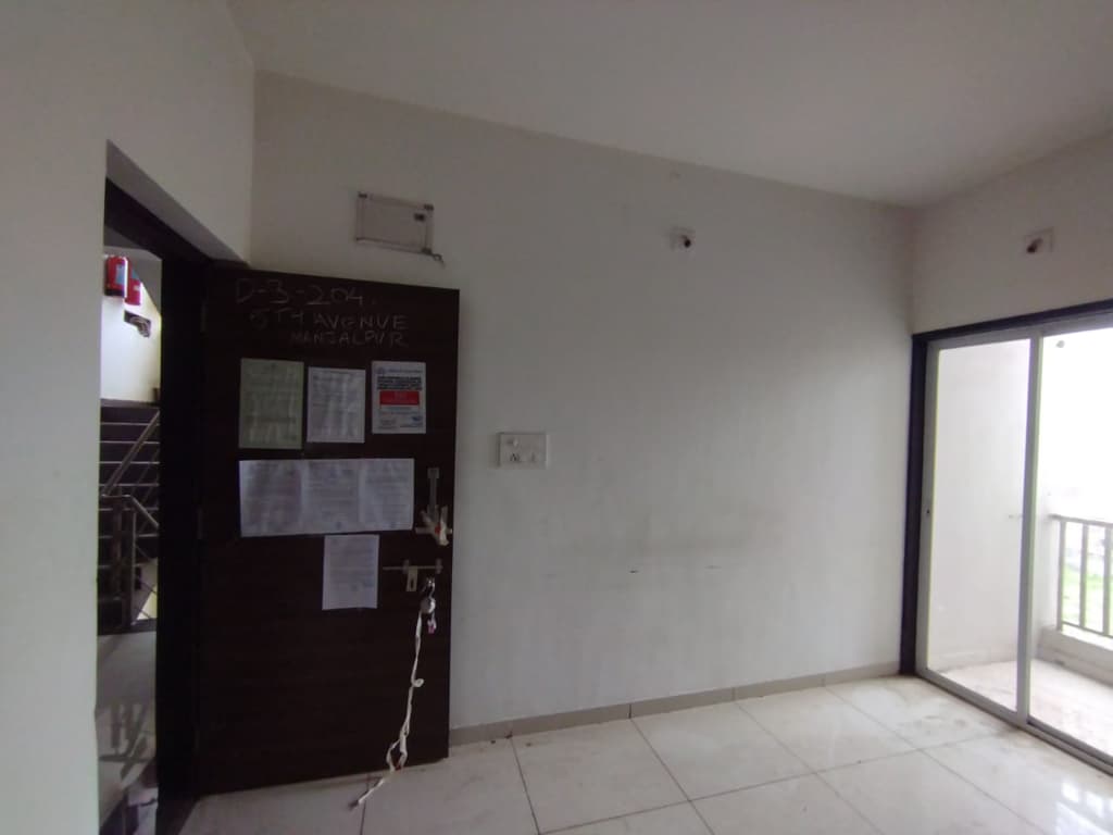 Property Photos 8