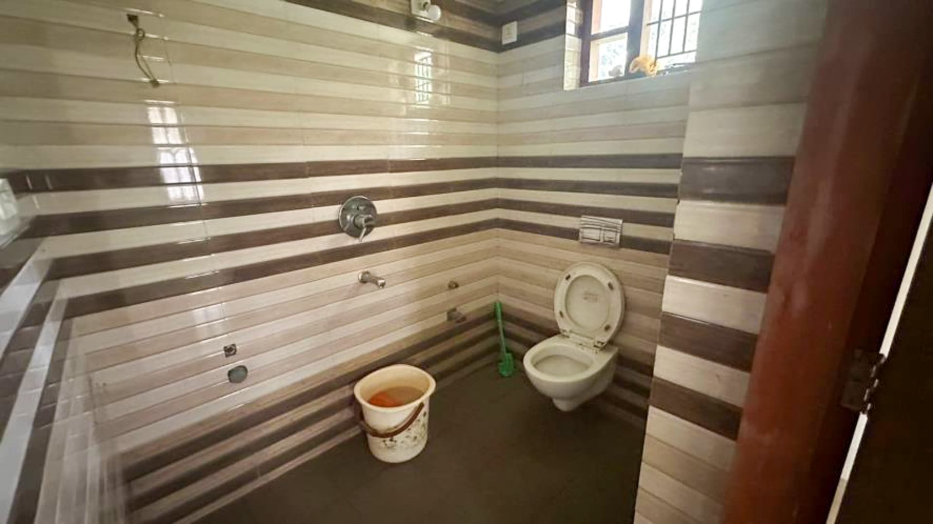 Property Photos 23