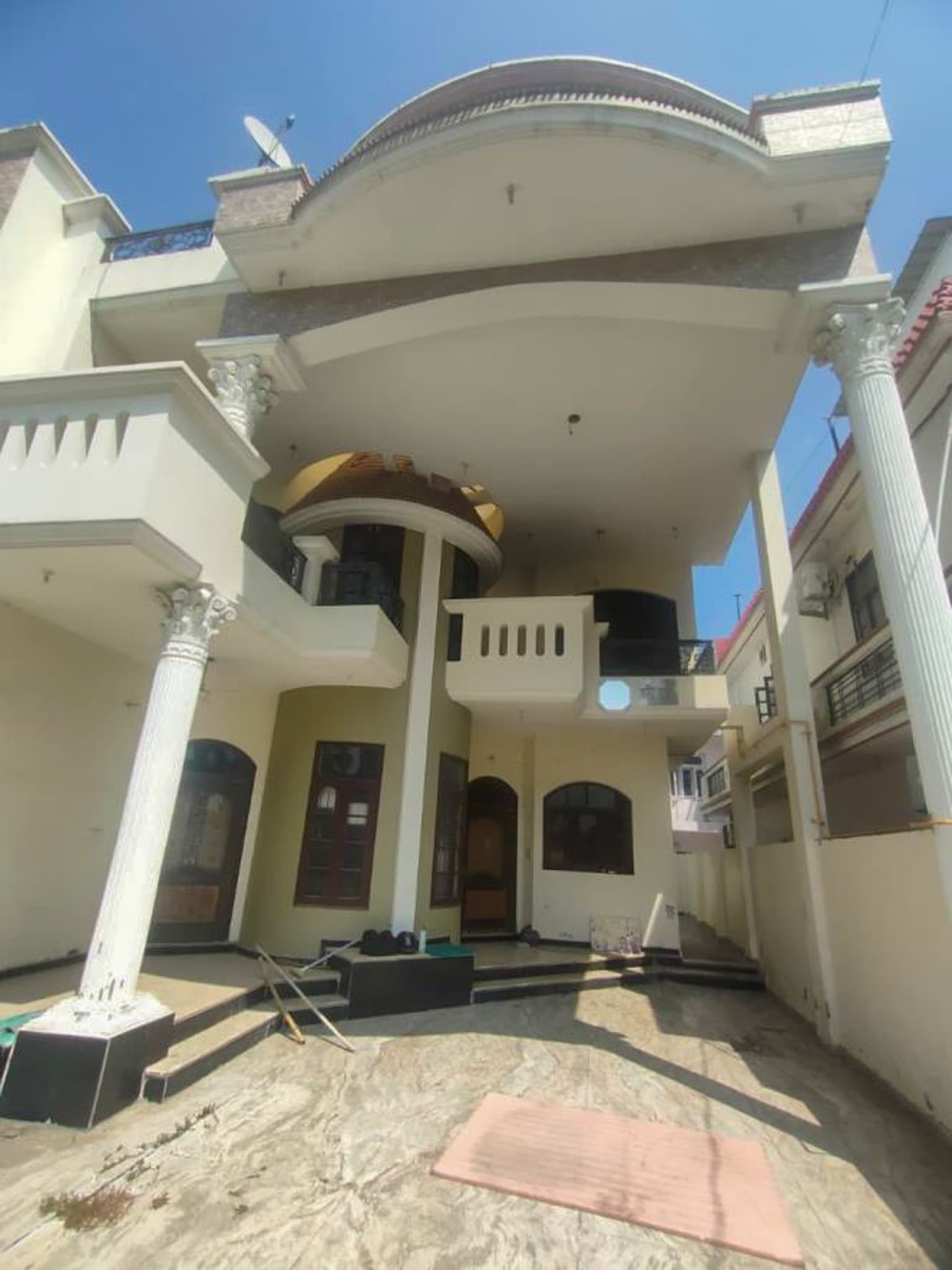 Property Photos 12