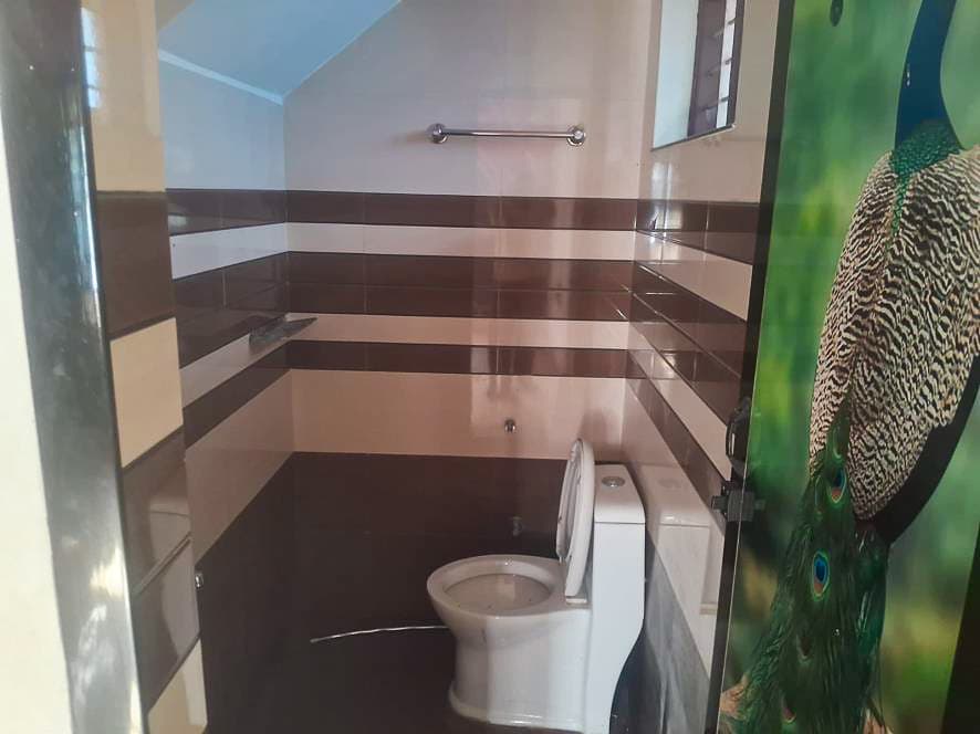 Property Photos 8