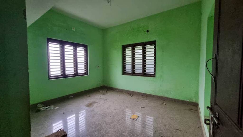 Property Photos 16