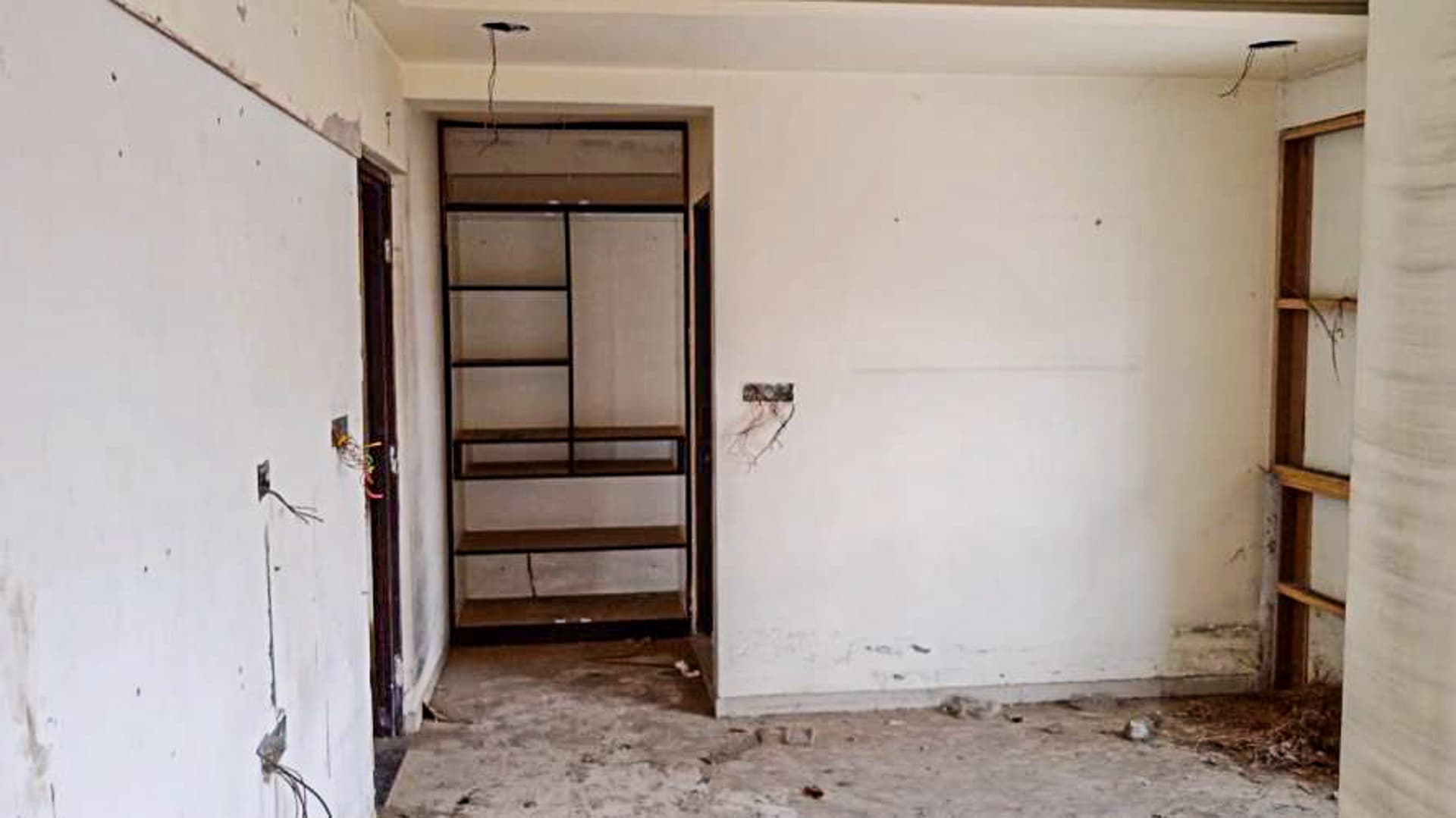 Property Photos 6
