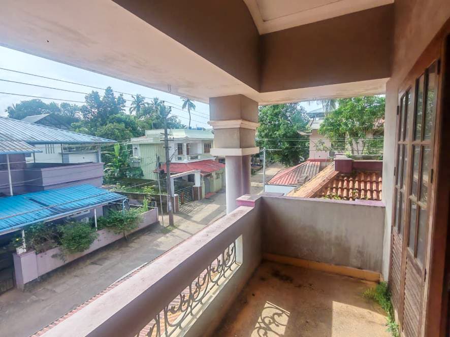 Property Photos 33