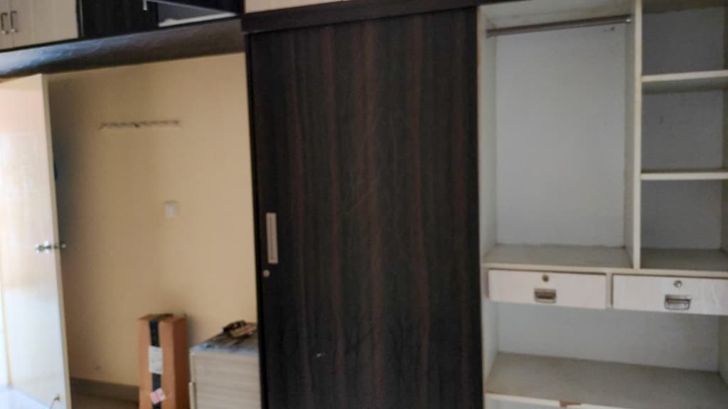 Property Photos 28