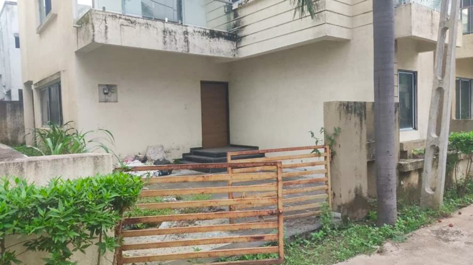 Property Photos 6