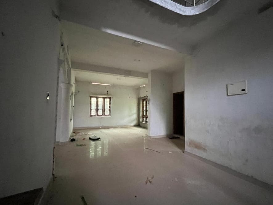 Property Photos 11