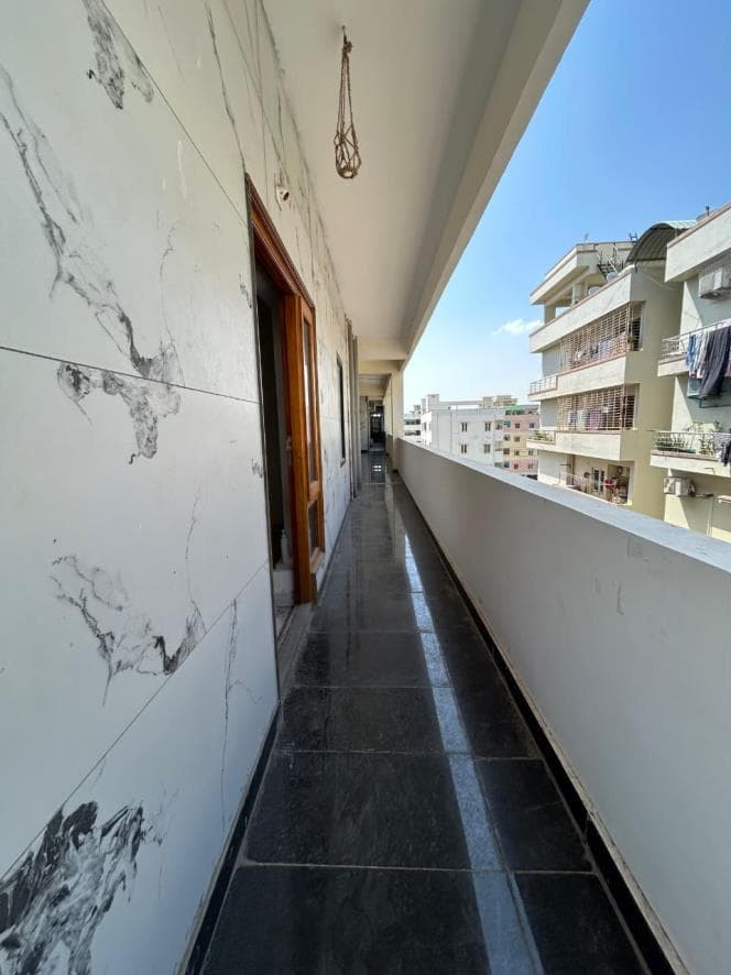 Property Photos 6