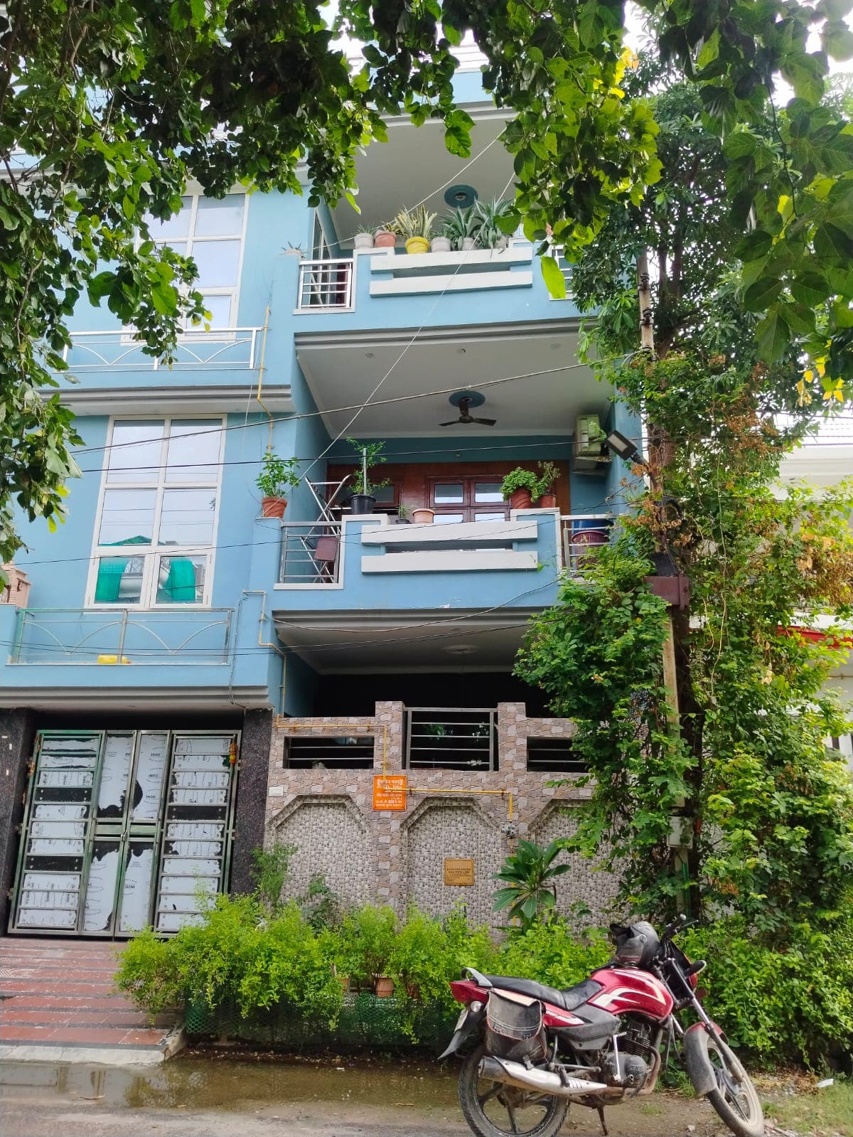 Property Photos 1