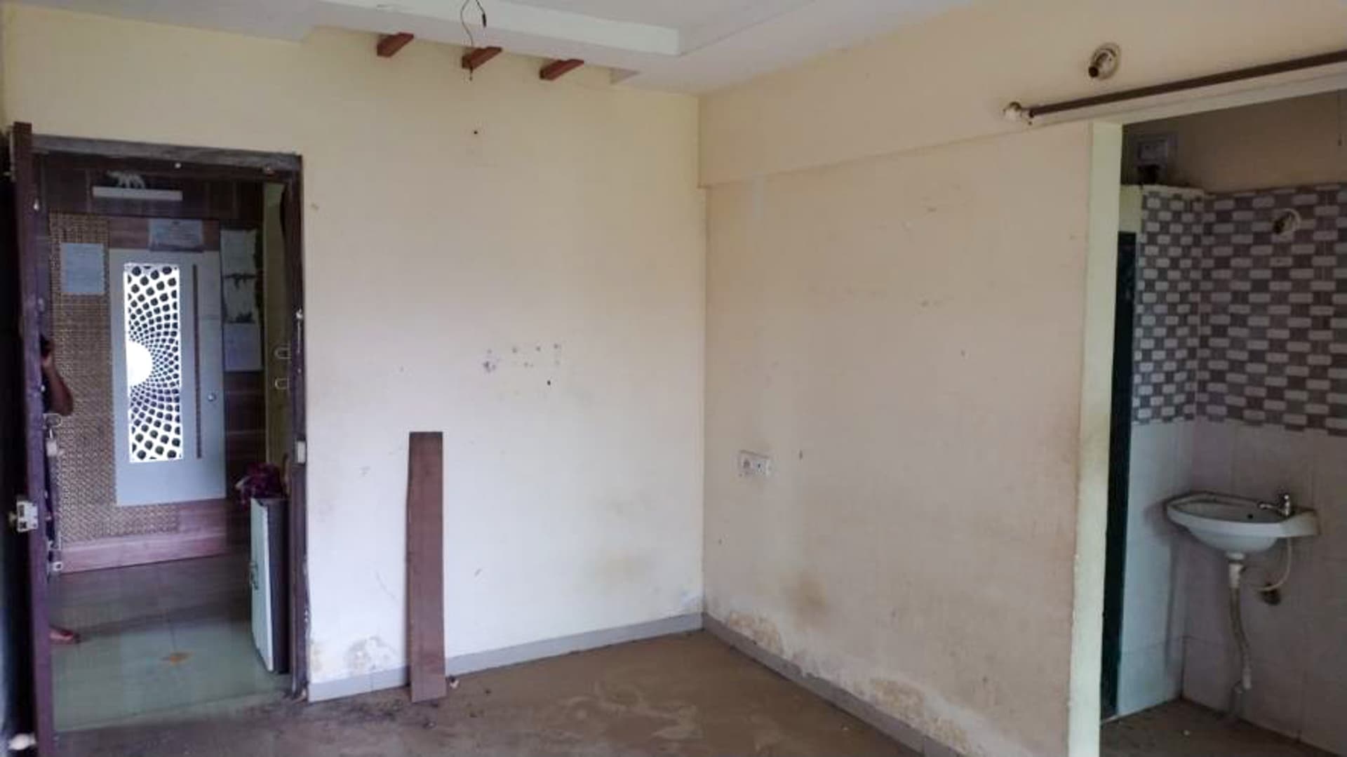 Property Photos 11