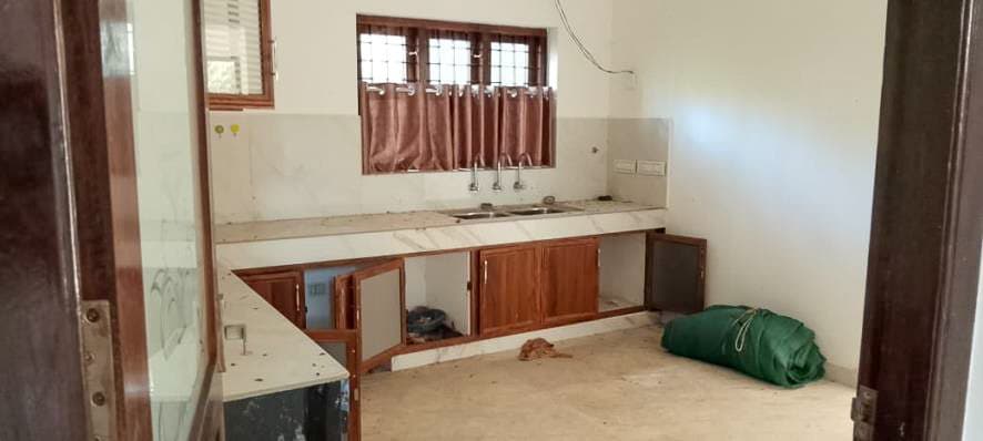 Property Photos 7