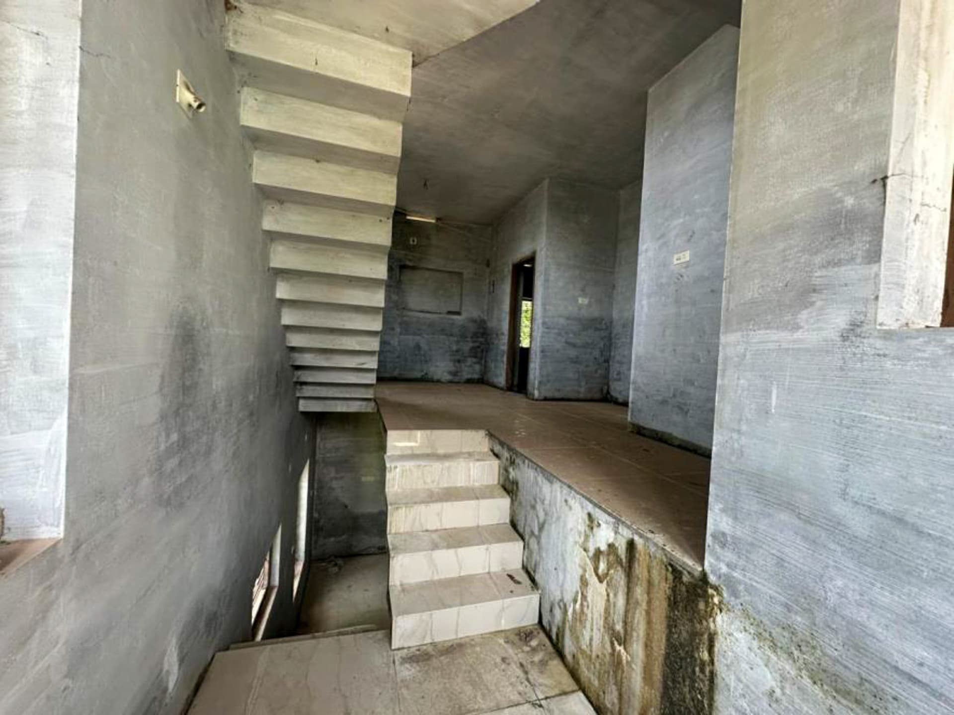 Property Photos 6