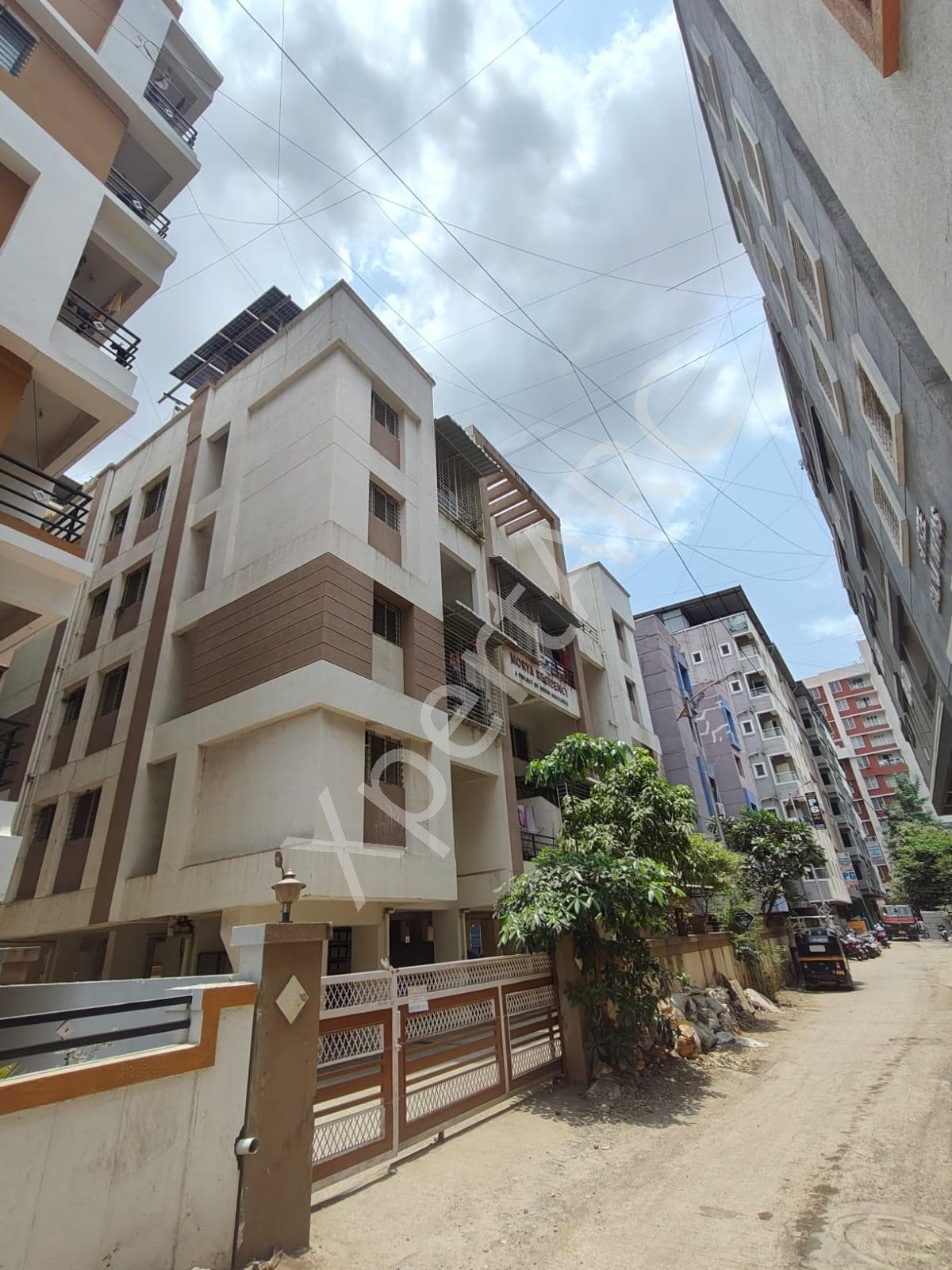 Property Photos 8