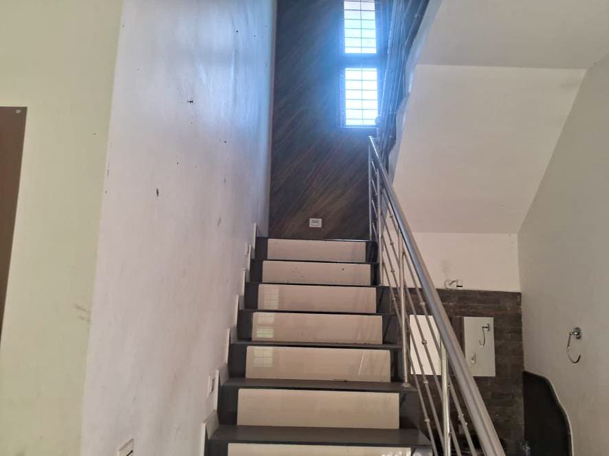 Property Photos 7